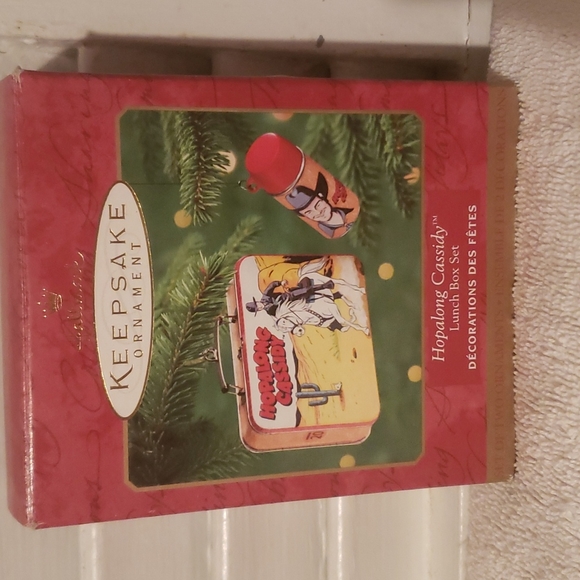 Hallmark Keepsake Hopalong Cassidy Lunch Box Set - Picture 2 of 6